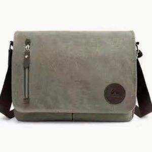 NWT canvas Messenger GRAY Work/Computer/13.3” Laptop/iPad Bag